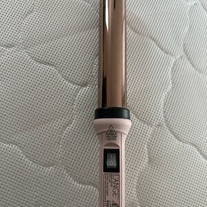 Lange Rose Gold and Light Pink Curling Wand